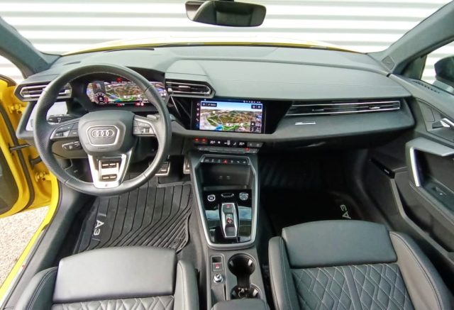 Audi A3 ALLSTREET 35 TFSI MHEV S-TRONIC IDENTITY BLACK - foto 4 di 12