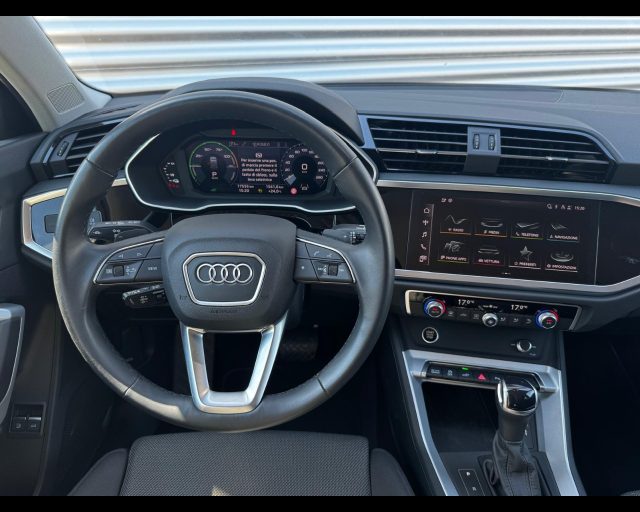 Audi Q3 45 TFSIe S-TRONIC S-LINE EDITION - foto 4 di 13