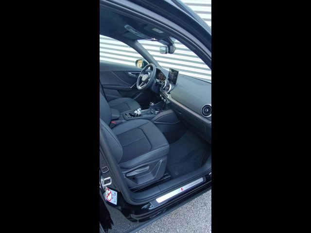 Audi Q2 35 TDI S-TRONIC S-LINE - foto 3 di 11