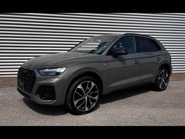 Audi Q5 40 TDI MHEV S-TRONIC QUATTRO IDENTITY BLACK, del 2025, 100 km, in vendita a Conegliano (TV)