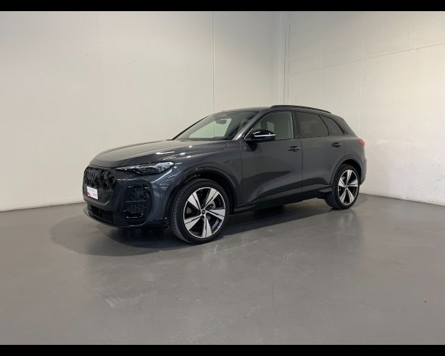 Audi Q5 TDI MHEV S-TRONIC QUATTRO EDITION ONE, del 2025, 10.427 km, in vendita a Conegliano (TV)