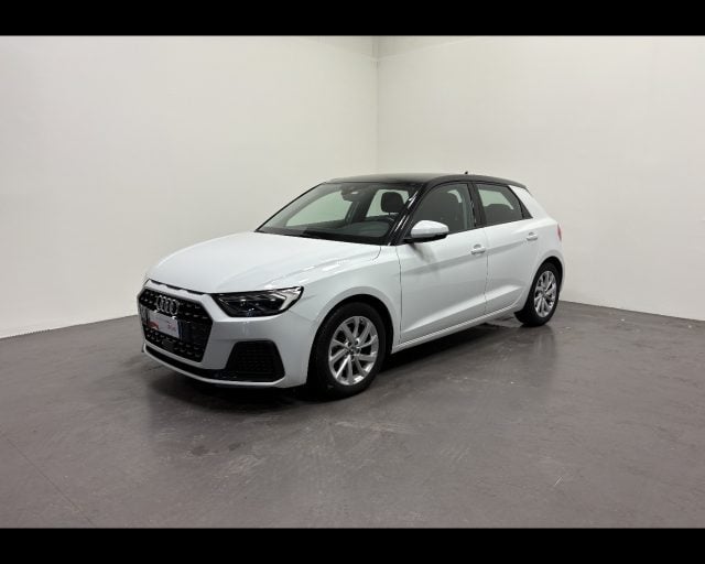 Audi A1 SPORTBACK 30 TFSI ADVANCED - foto 2 di 12