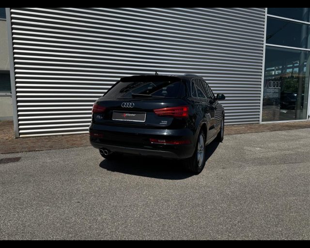 Audi Q3 2.0TDI S-TRONIC QUATTRO DESIGN - foto 3 di 11