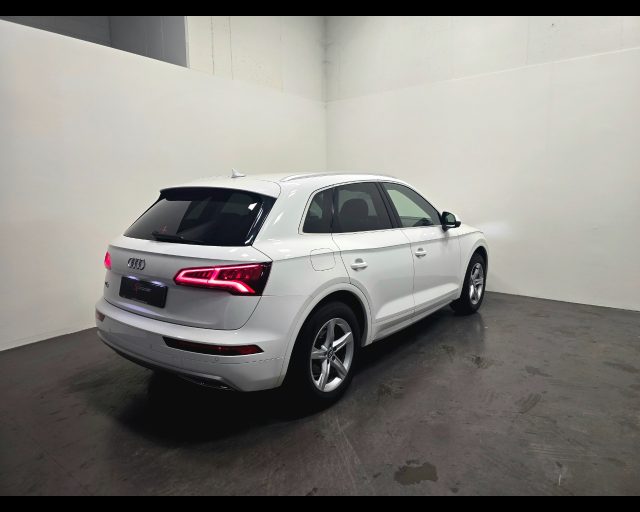 Audi Q5 2.0 TDI SPORT - foto 3 di 4