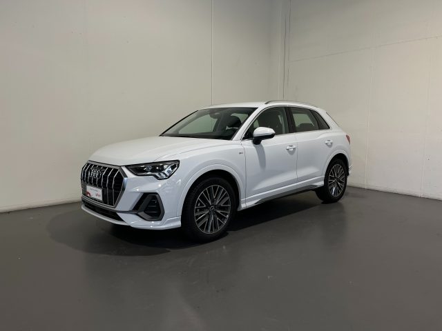 Audi Q3 35 TDI S-TRONIC QUATTRO S-LINE EDITION, del 2021, 121.582 km, in vendita a Conegliano (TV)
