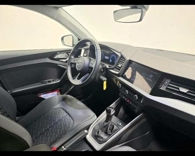 Audi A1 SPORTBACK 35 TFSI S-TRONIC S-LINE EDITION - foto 3 di 11