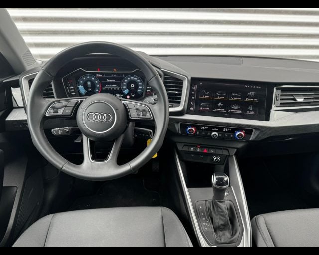 Audi A1 SPORTBACK 35 TFSI S-TRONIC S-LINE EDITION - foto 4 di 11
