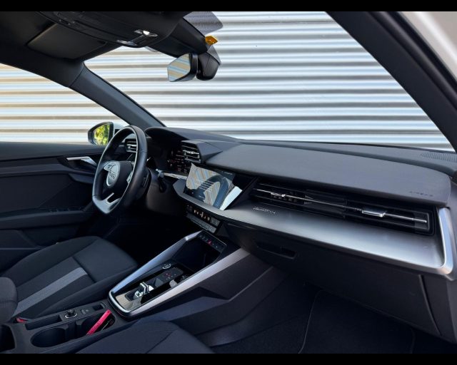 Audi A3 Sportback 40 TDI S-TRONIC QUATTRO S-LINE EDITION - foto 3 di 4
