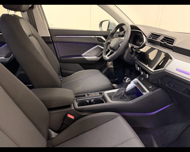 Audi Q3 35 TDI S-TRONIC BUSINESS ADEVANCED - foto 3 di 11