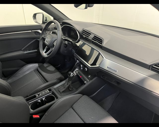 Audi Q3 SPORTBACK 40 TDI S-TRONIC QUATTRO S-LINE EDITION - foto 3 di 12
