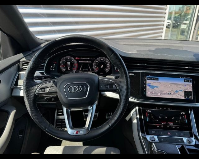 Audi Q8 50 TDI MHEV TIPTRONIC QUATTRO SPORT - foto 4 di 4
