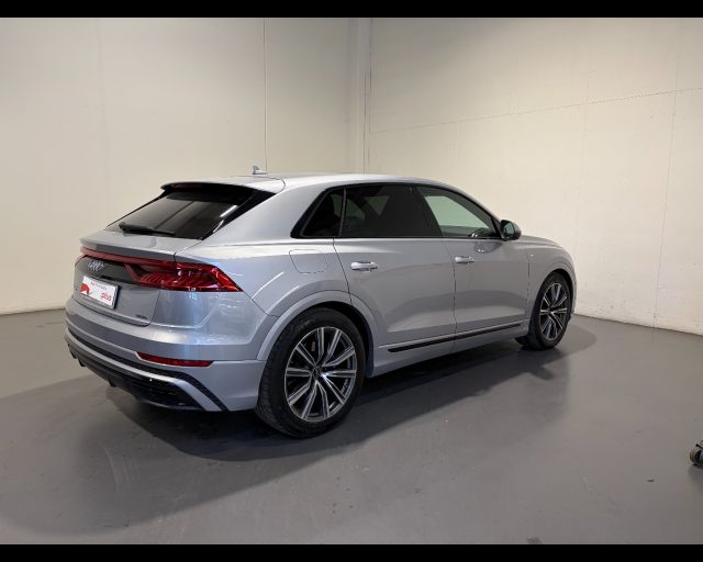 Audi Q8 50 TDI MHEV QUATTRO TIPTRONIC SPORT - foto 2 di 13