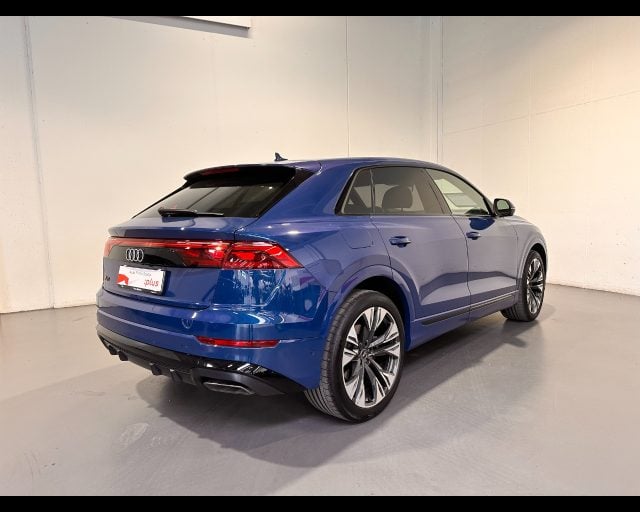 Audi Q8 55 TFSI e TIPTRONIC QUATTRO S-LINE PLUS - foto 2 di 4