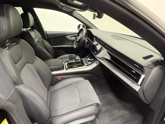 Audi Q8 45 TDI MHEV TIPTRONIC QUATTRO S-LINE EDITION - foto 3 di 4