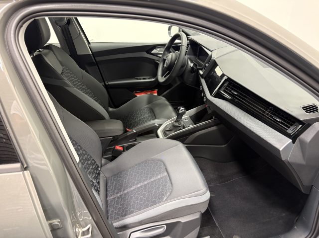 Audi A1 SPORTBACK 30 TFSI S-TRONIC S-LINE EDITION - foto 3 di 12