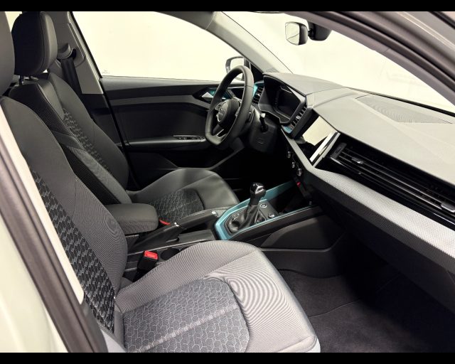 Audi A1 ALLSTREET 30 TFSI S-TRONIC IDENTITY CONTRAST - foto 3 di 11
