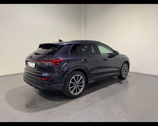 Audi Q4 e-tron 45 S-LINE - RENT TO BUY - foto 2 di 12