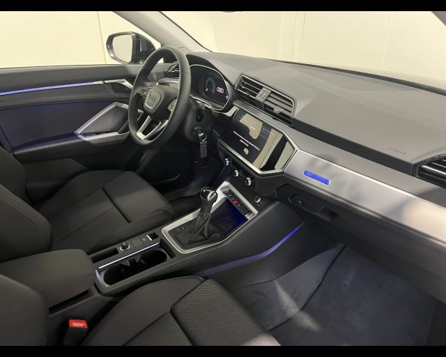 Audi Q3 35 TFSI S-TRONIC S-LINE - foto 3 di 12