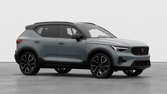 Volvo XC40 ULTRA BLACK EDITION B4 AUTO - foto 4 di 4