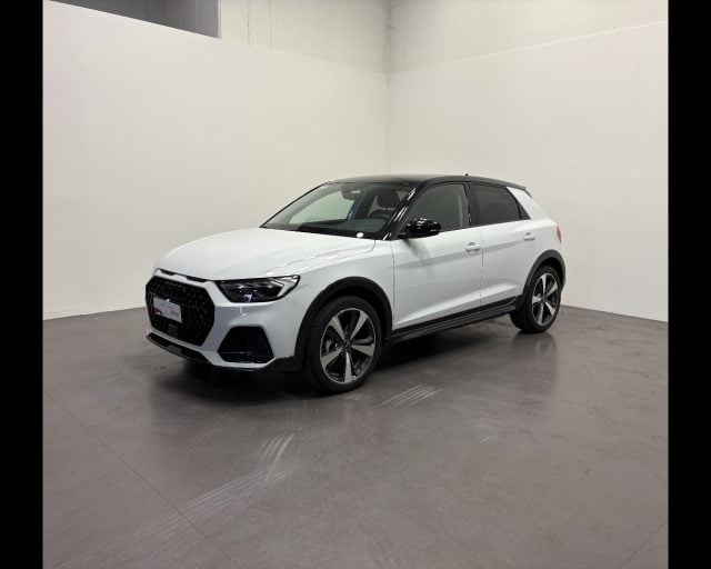Audi A1 ALLSTREET 30 TFSI S-TRONIC IDENTITY CONTRAST, del 2026, 100 km, in vendita a Conegliano (TV)