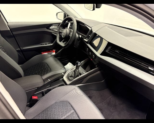 Audi A1 ALLSTREET 30 TFSI S-TRONIC IDENTITY CONTRAST - foto 3 di 4