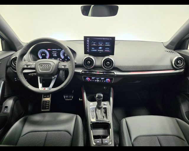 Audi Q2 35 TFSI S-TRONIC IDENTITY BLACK - foto 4 di 4