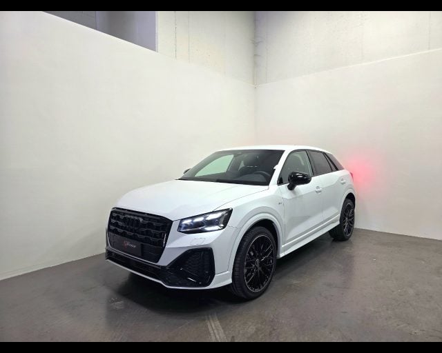 Audi Q2 35 TFSI S-TRONIC IDENTITY BLACK, del 2026, 100 km, in vendita a Conegliano (TV)