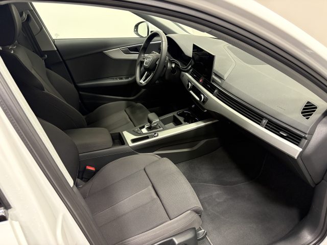 Audi A4 AVANT 35 TDI MHEV S-TRONIC S-LINE EDITION - foto 3 di 4