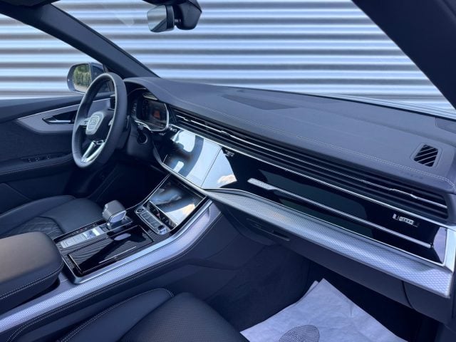 Audi Q8 55 TFSIe TIPTRONIC QUATTRO S-LINE EDITION - foto 3 di 4