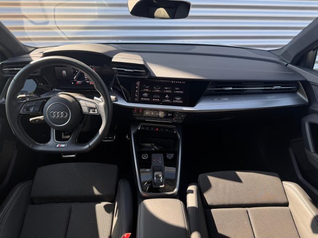 Audi A3 Sportback 35 TDI S-TRONIC S-LINE - foto 4 di 4