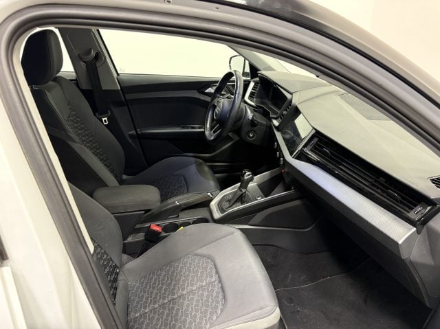 Audi A1 SPORTBACK 30 TFSI S-TRONIC S-LINE EDITION - foto 4 di 4