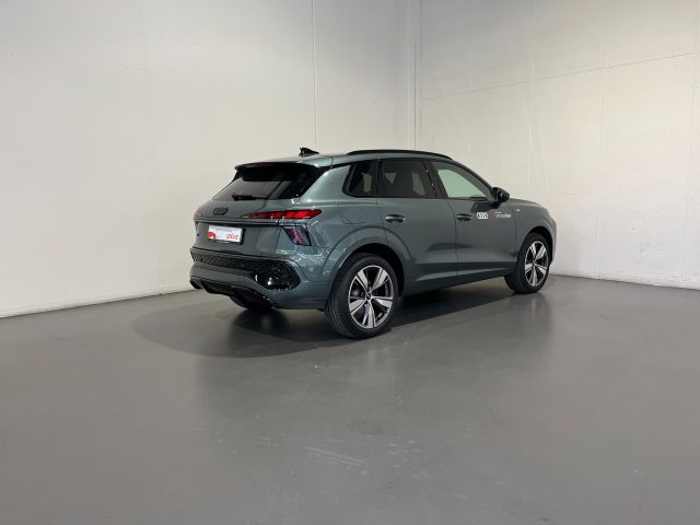 Audi Q3 TFSI S-TRONIC S-LINE EDITION - foto 2 di 4
