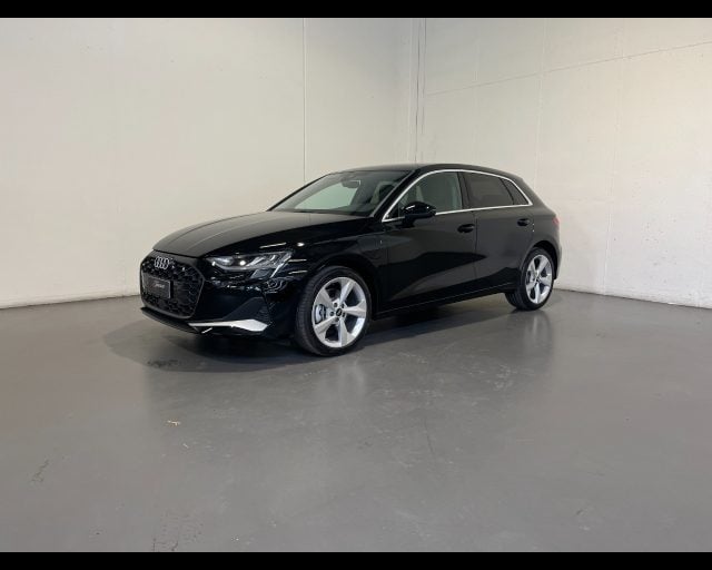 Audi A3 SPORTBACK 40 TFSI e S-TRONIC BUSINESS ADVANCED, del 2025, 100 km, in vendita a Conegliano (TV)