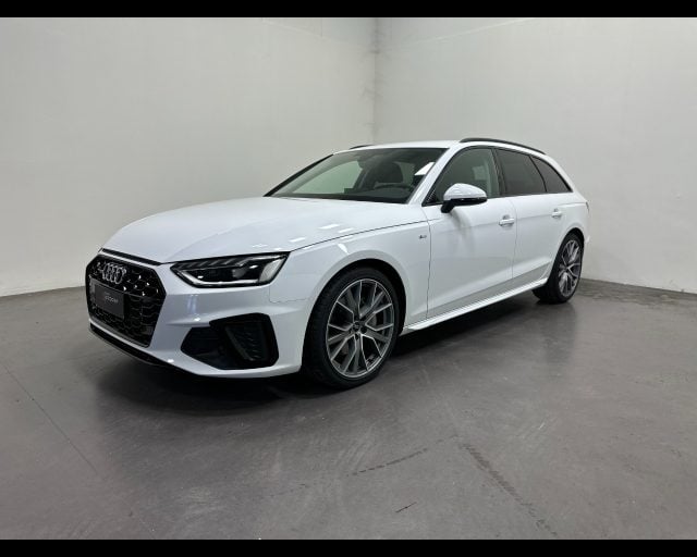 Audi A4 AVANT 40 TDI MHEV QUATTRO S-TRONIC S-LINE EDITION, del 2024, 237 km, in vendita a Conegliano (TV)