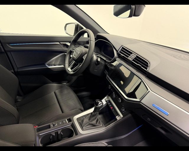 Audi Q3 SPORTBACK 35TFSI S-TRONIC IDENTITY BLACK - foto 3 di 4