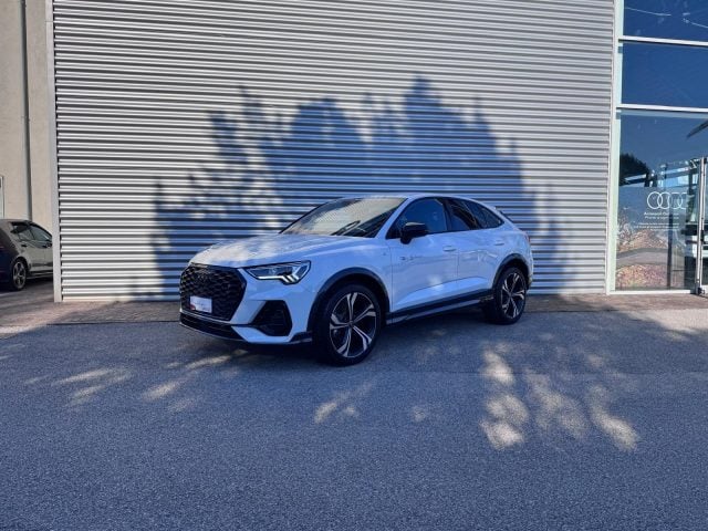 Audi Q3 SPORTBACK 35 TFSI S-TRONIC IDENTITY BLACK, del 2025, 262 km, in vendita a Conegliano (TV)
