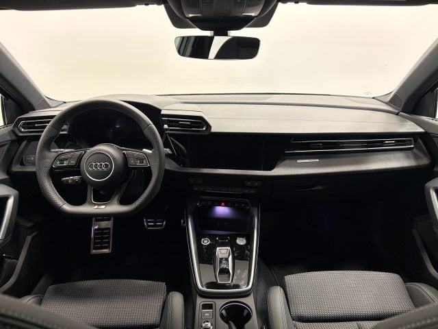 Audi A3 Sportback 30 TFSI S-TRONIC S-LINE EDITION - foto 4 di 4