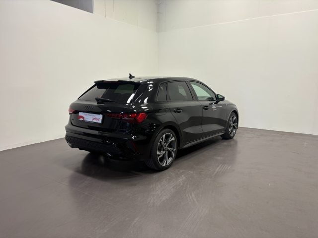Audi A3 Sportback 30 TFSI S-TRONIC S-LINE EDITION - foto 2 di 4