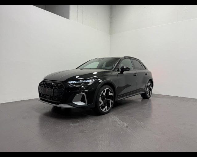 Audi A3 ALLSTREET 35 TFSI S-TRONIC IDENTITY CONTRAST, del 2025, 100 km, in vendita a Conegliano (TV)