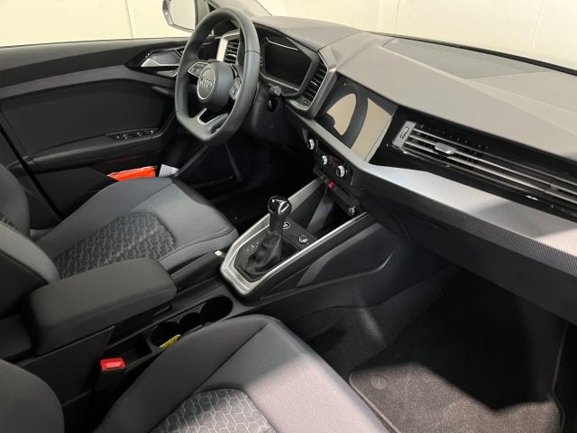 Audi A1 SPORTBACK 30 TFSI S-TRONIC S-LINE EDITION - foto 3 di 4