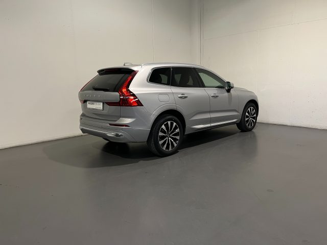 Volvo XC60 2.0 B4 AUTO INSCRIPTON - foto 3 di 4
