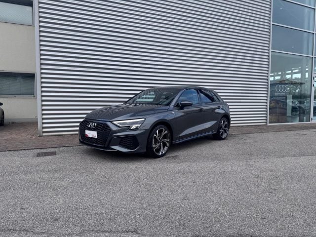 Audi A3 SB 40 TFSI E S-TRONIC S-LINE DITION, del 2024, 68.630 km, in vendita a Conegliano (TV)