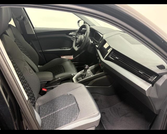 Audi A1 SPORTBACK 30 TFSI S-TRONIC S-LINE EDITION - foto 3 di 4