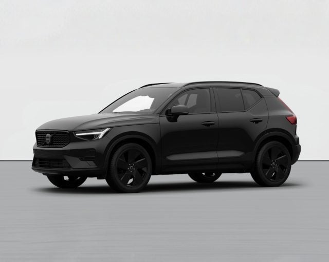 Volvo XC40 PLUS BLACK EDITION B3 AUTO PREZZO PROMO FINO A FI, del 2026, 15 km, in vendita a Conegliano (TV)