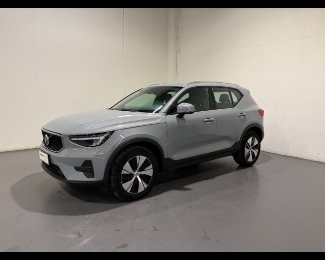Volvo XC40 B3 CORE AUTO - foto 2 di 4