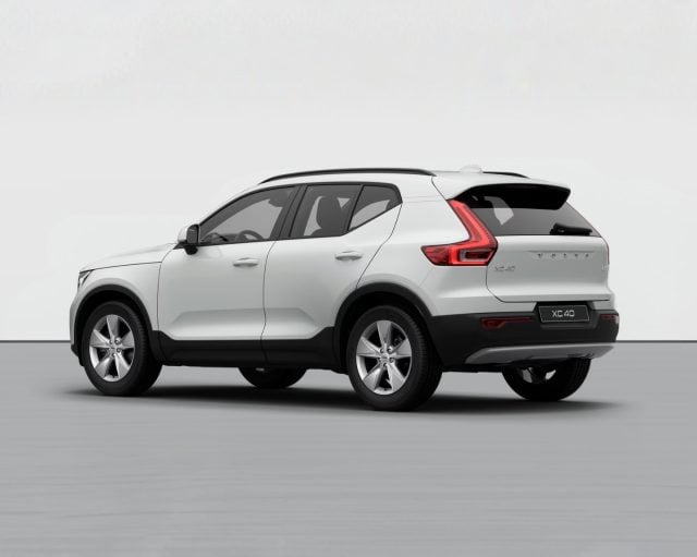 Volvo XC40 CORE B3 AUTO PREZZO PROMO FINO A FINE MESE - foto 3 di 4