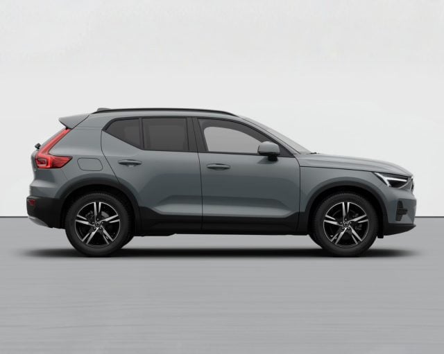 Volvo XC40 CORE B3 AUTO PREZZO PROMO FINO A FINE MESE - foto 4 di 4