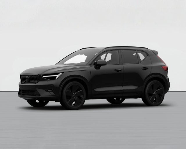 Volvo XC40 PLUS BLACK EDITION B3 AUTO PREZZO PROMO FINO A F, del 2026, 15 km, in vendita a Conegliano (TV)