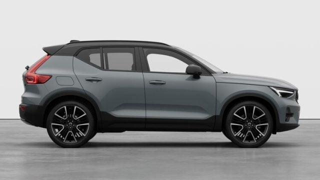 Volvo XC40 ULTRA BLACK EDITION B4 AUTO - foto 4 di 4
