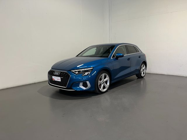 Audi A3 Sportback 40 TFSI E S-TRONIC S-LINE EDITION, del 2022, 47.966 km, in vendita a Conegliano (TV)